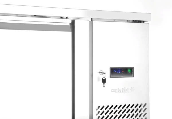 ARKTIC 3 durų stalo šaldiklis, Profi Line, GN 1/1, 420 L, 1796x700x(H)879 mm 232699 | E-gastro