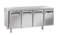 ARKTIC trijų durų šaldytuvas su stalviršiu ir šoniniu šaldymo bloku, GN 1/1, 230V/350W, 1800x700x(H)850 mm 236727 | E-gastro