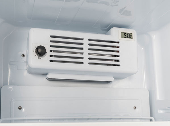 COOL HEAD Gėrimų šaldytuvas su švieslente TKG390C, baltas, 350 l. TKG 390C | E-gastro