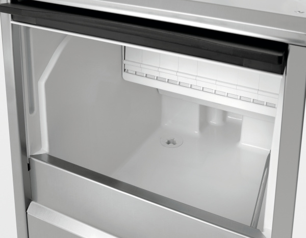 BARTSCHER ledo kubelių gaminimo aparatas B 28 Plus 104523 | E-gastro